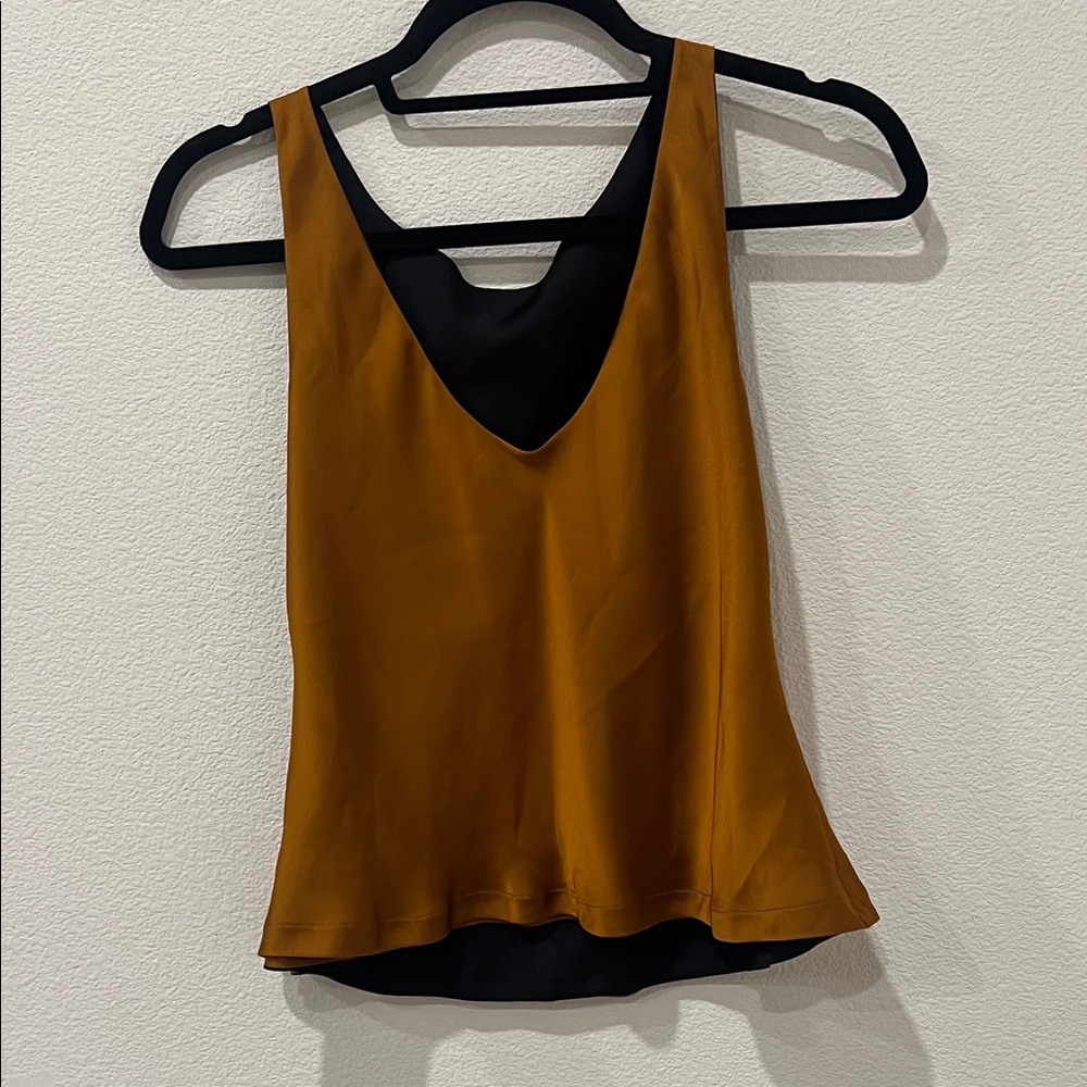 VETTA Reversible top in black and sienna ochre color